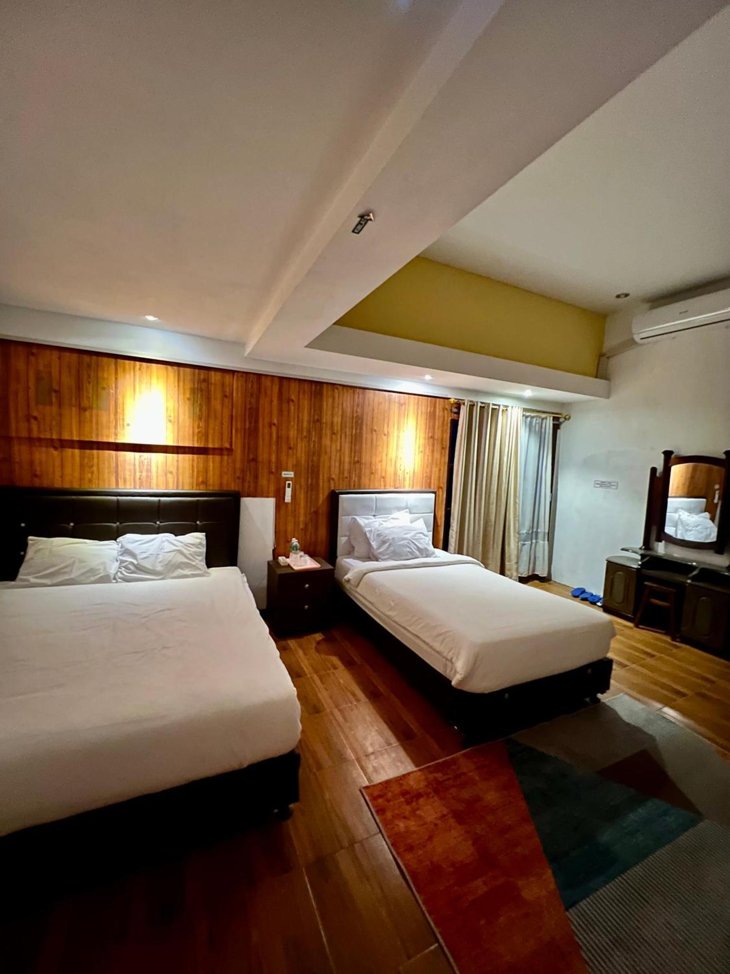 Villa Copenhagen Bukittinggi Ngoại thất bức ảnh